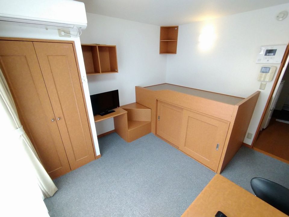 居室・リビング　1階はフローリング仕様です。