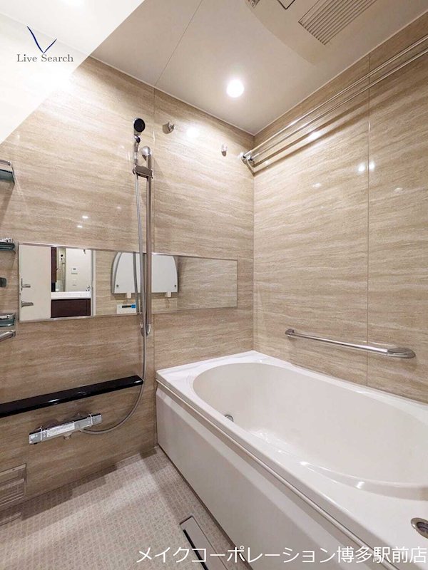 バス・シャワールーム　※写真は棟内別部屋参考写真です