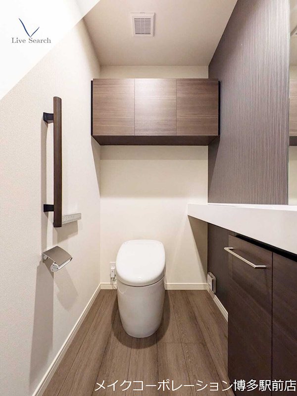 トイレ　※写真は棟内別部屋参考写真です