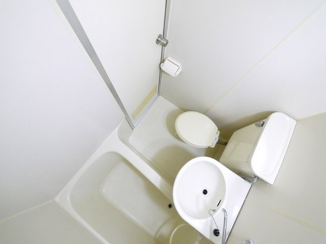 バス・シャワールーム　お風呂で日々の疲れを落としましょう