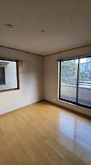 居室・リビング　こちらのリビングで趣味の時間をお楽しみください