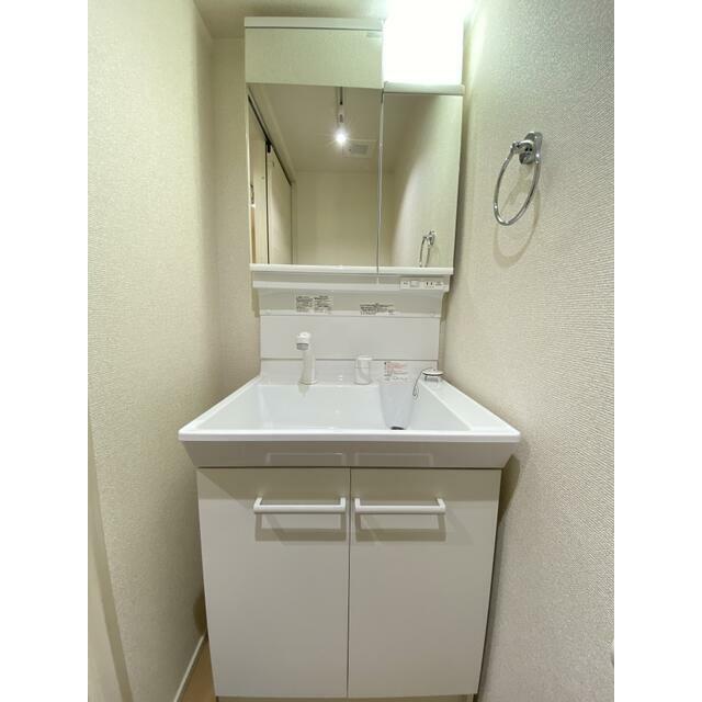 洗面設備　現況優先　※同タイプ別室写真