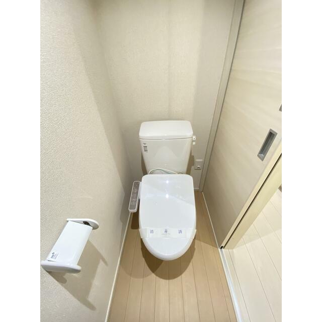 トイレ　現況優先　※同タイプ別室写真