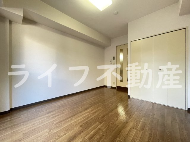 居室・リビング　ゆったり過ごせる居間です