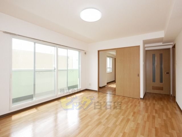 居室・リビング　広々４０平米超の１ＬＤＫマンションです♪