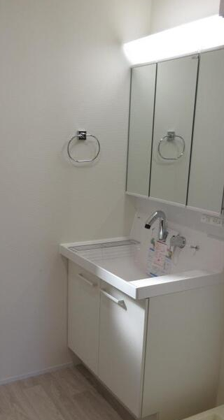 洗面設備　同仕様