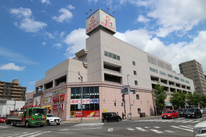 スーパー　東光ストア円山店（スーパー）まで324m