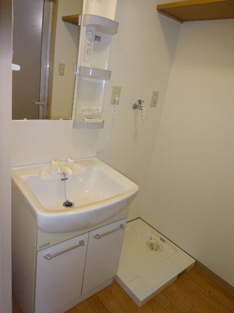 洗面設備　同仕様