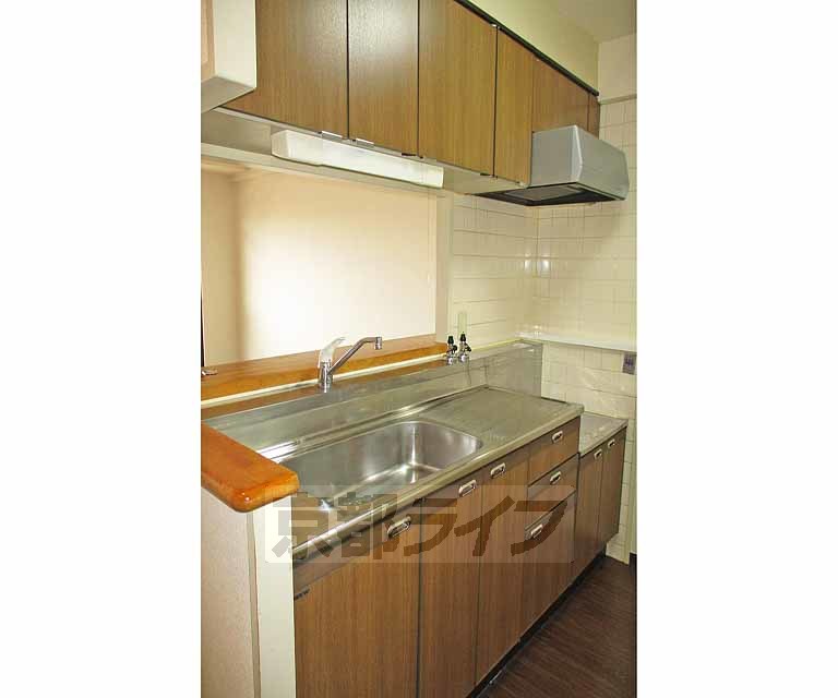 キッチン　二口コンロ設置可