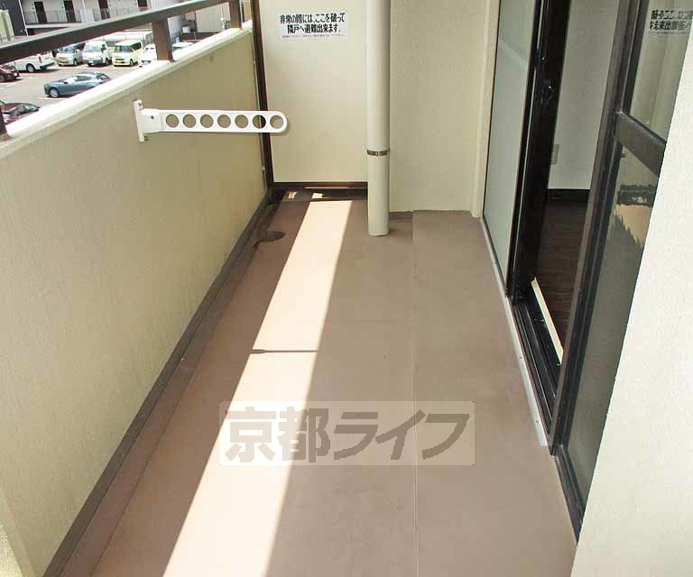 バルコニー　エアコンが置けます