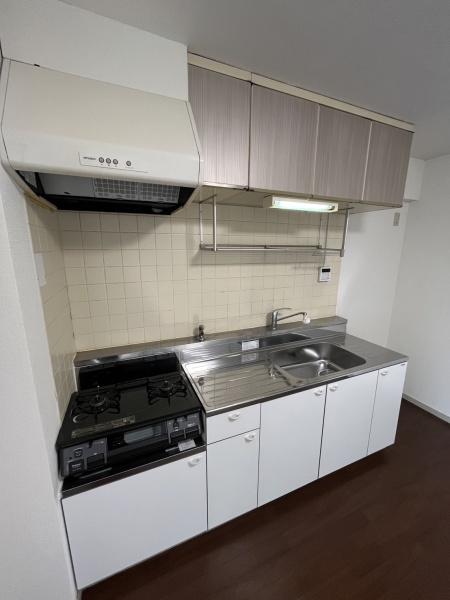 キッチン　ガスコンロは持ち込んで下さい。