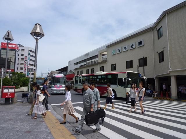 コンビニ　吉祥寺駅（コンビニ）まで1800m