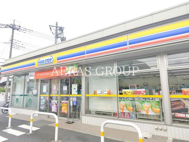 コンビニ　ミニストップ八潮伊勢野店（コンビニ）まで424m