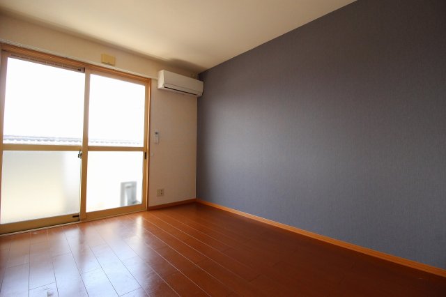 居室・リビング　使いやすい居間です