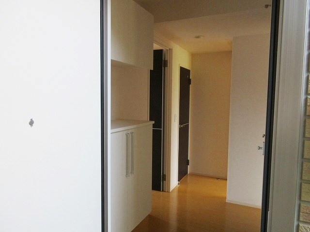 玄関　※他部屋参照