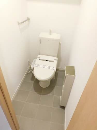 トイレ　トイレ