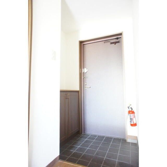 玄関　明るい玄関です