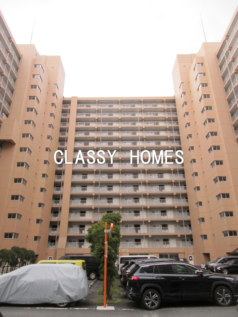 駐車場　1978年竣工　ライオンズマンション大森：駐車場