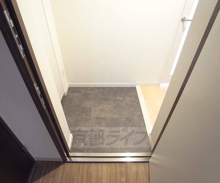 玄関　玄関から高級感が漂います。