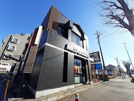 飲食店　マクドナルド（飲食店）まで420m
