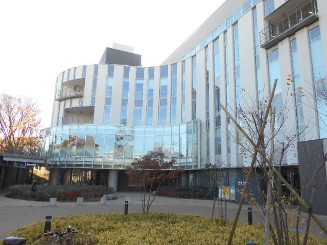 役所　瀬谷区合同庁舎（役所）まで1103m