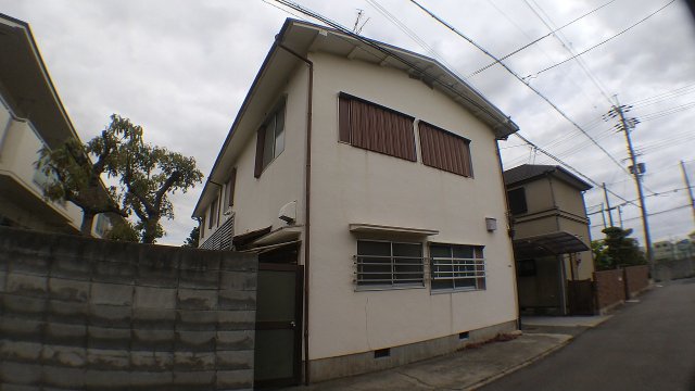 建物外観　敷地内に駐輪場があります♪