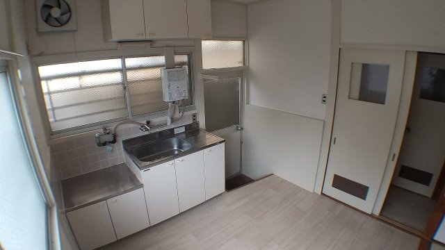 居室・リビング　床色が明るくて綺麗です♪