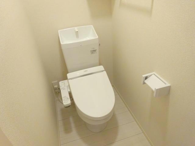 トイレ　トイレ