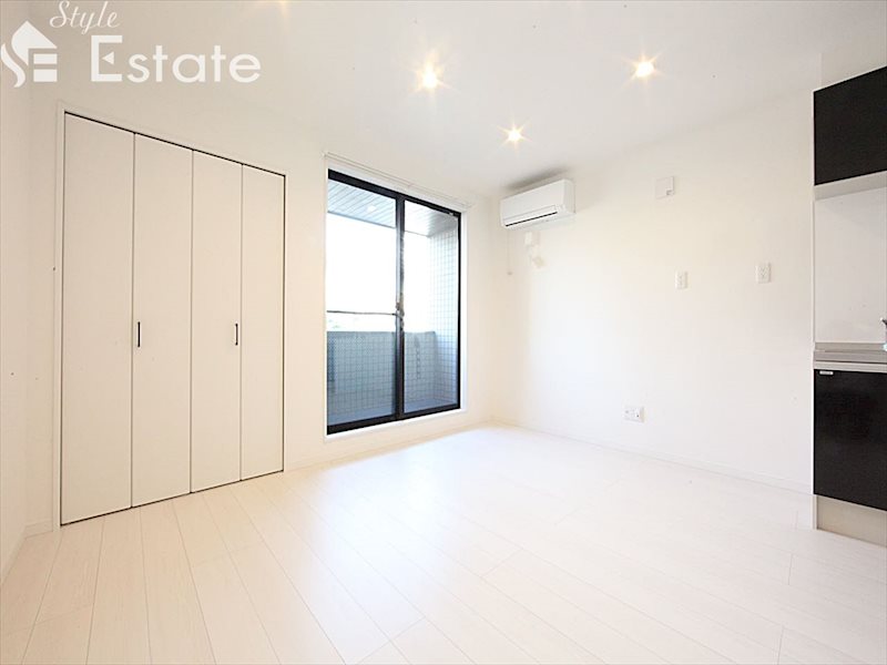 居室・リビング　内装