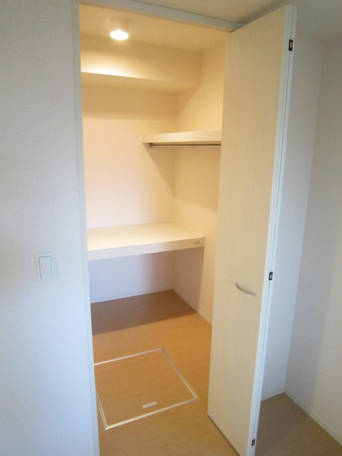 収納　ウォークインクローゼット