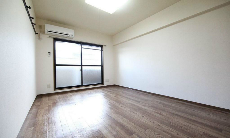 その他部屋・スペース　洋室8帖　エアコン完備