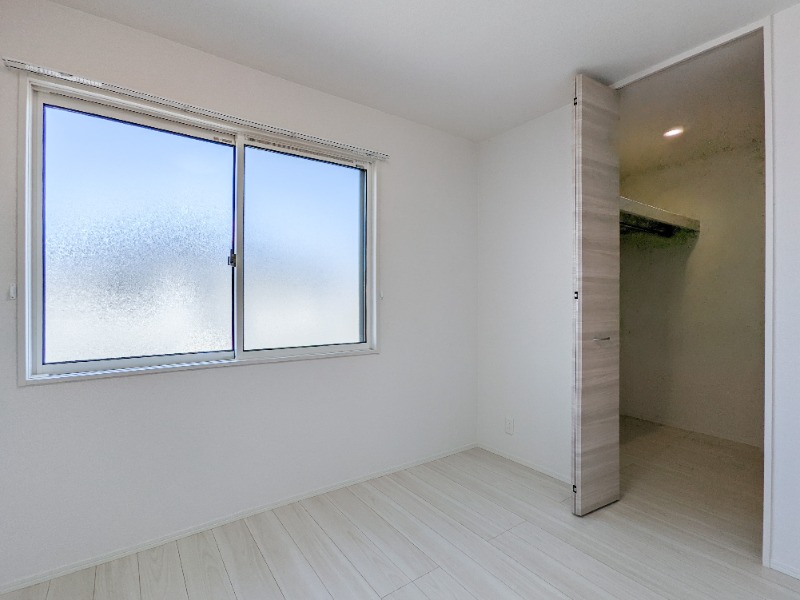 収納　図面と現状に相違がある場合には現状を優先