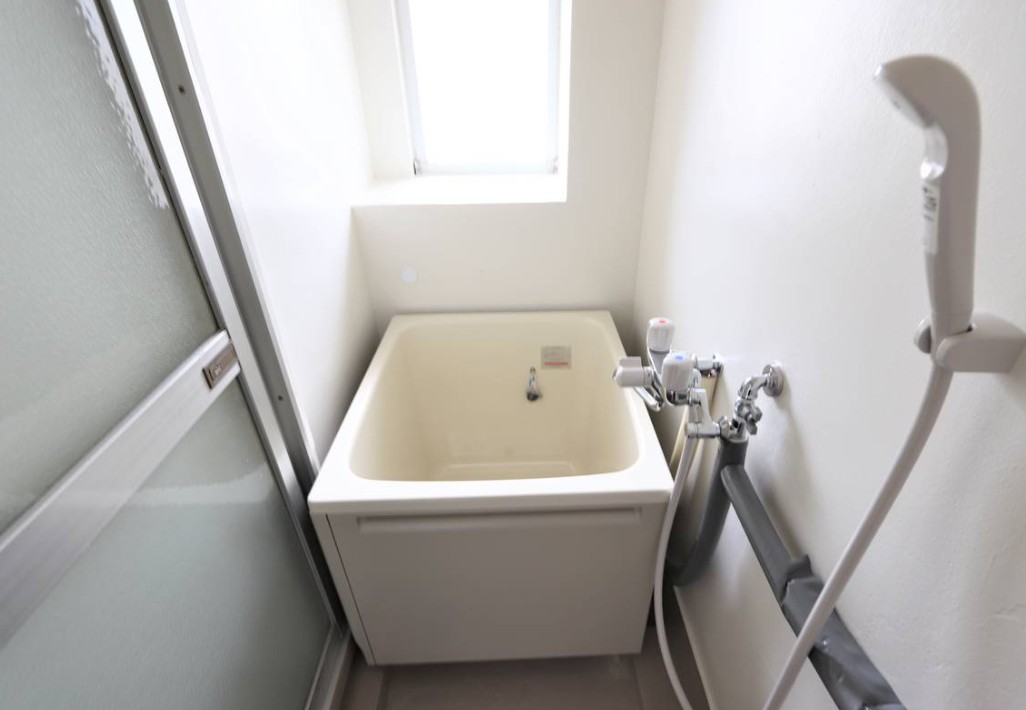 バス・シャワールーム　同タイプ写真です