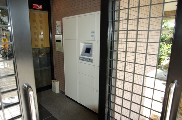 エントランス　オートロック