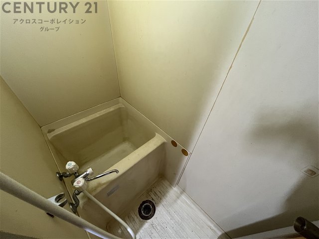 バス・シャワールーム　シンプルで機能的な浴室です！