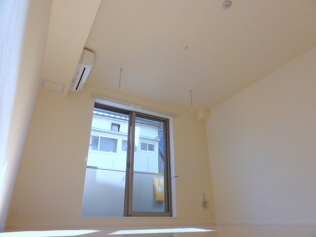 居室・リビング　ゆとりある8.3帖の居室