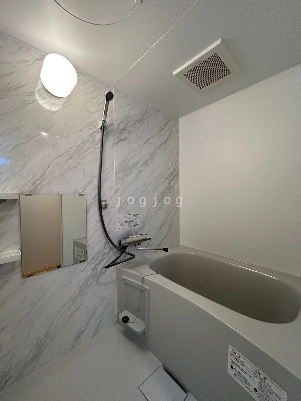 バス・シャワールーム　水廻りは清掃済みで綺麗な状態です。