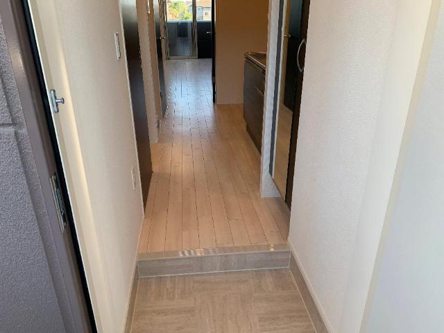 玄関　玄関（イメージ）