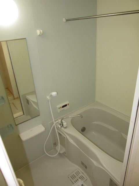 バス・シャワールーム　日々の疲れを癒すお風呂です。
