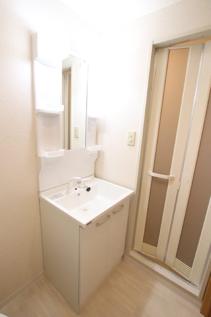 洗面設備　独立洗面台です♪