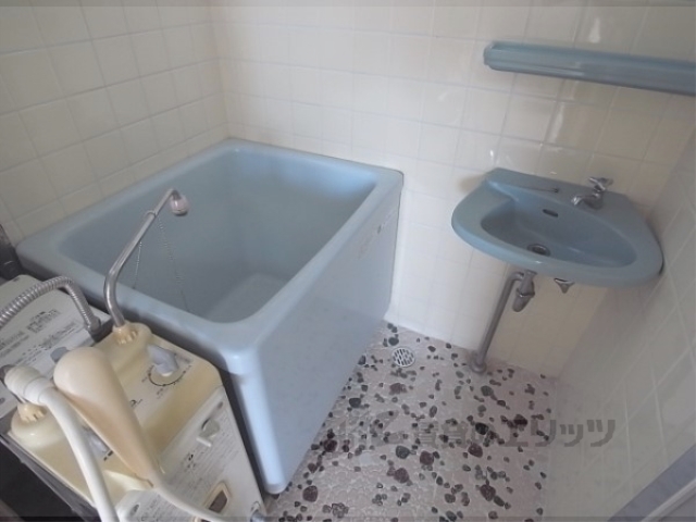 バス・シャワールーム　バス