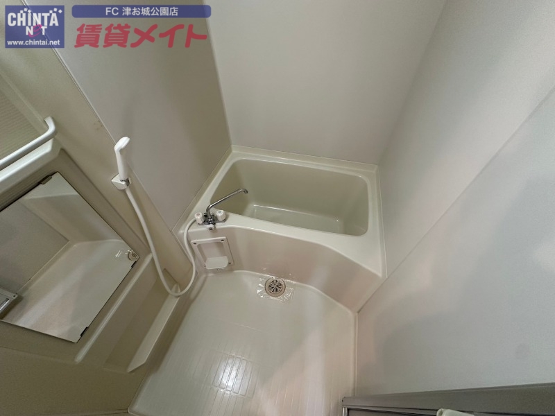 バス・シャワールーム　同物件別部屋の写真