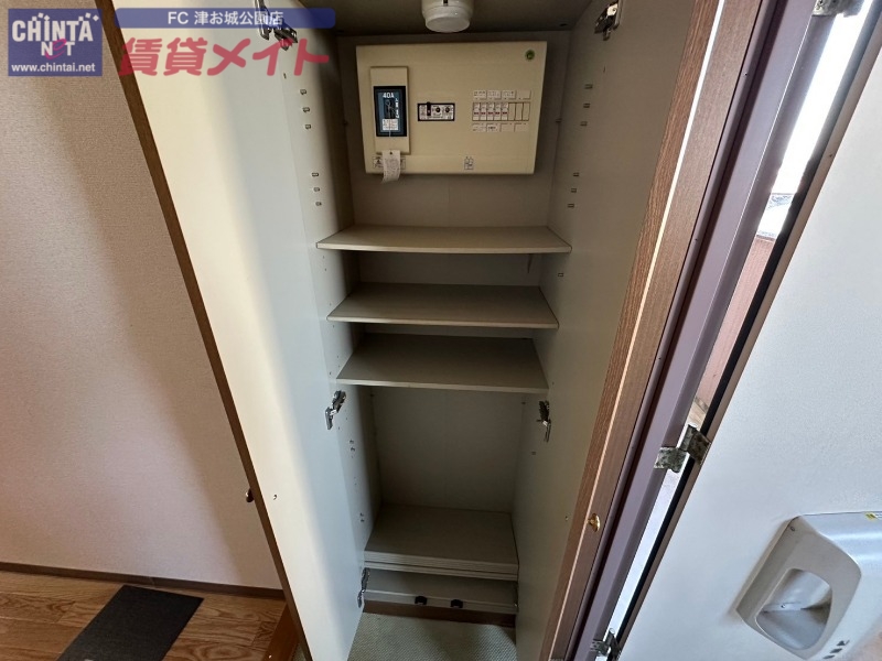 収納　同物件別部屋の写真