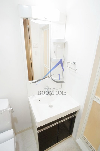 洗面設備　洗面台です。