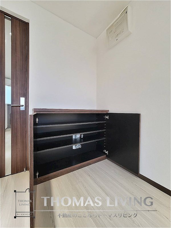 収納　シューズボックス