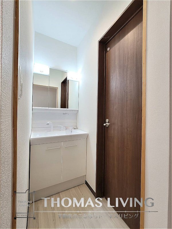 洗面設備　独立洗面台です♪