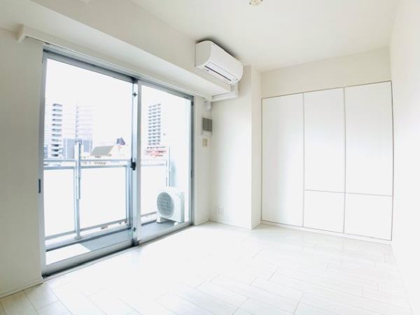 居室・リビング　居間です