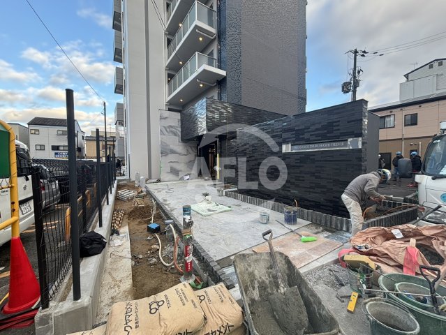 エントランス　プレサンス鶴橋トレヴィエ　エントランス