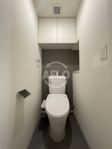 トイレ　アーバネックス西本町　温水洗浄便座