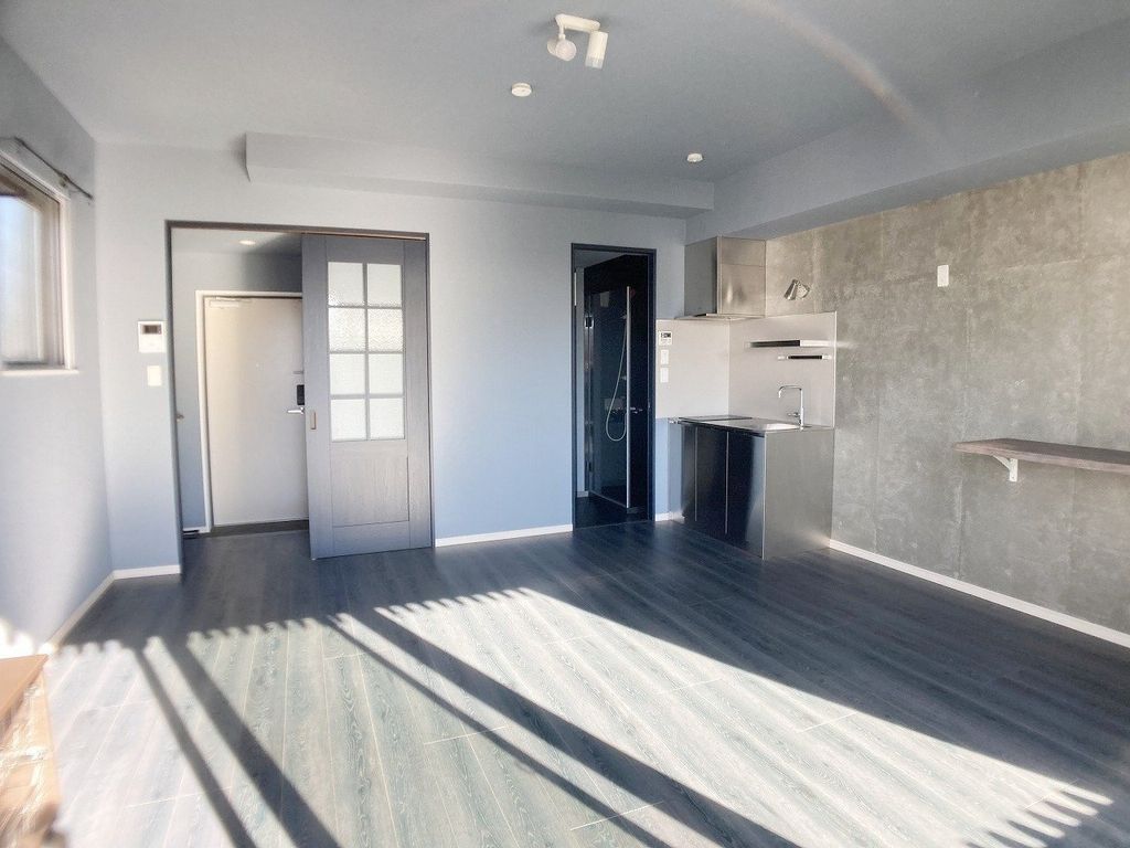 居室・リビング　南西角住戸♪バルコニー♪オートロック♪エアコン♪宅配BOX♪